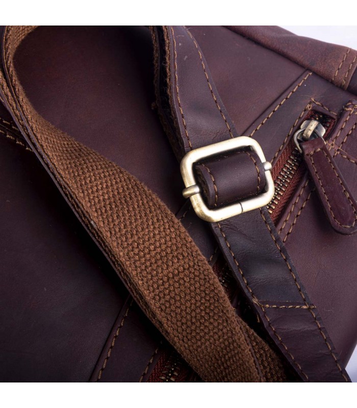 BORSELLO MONTEFALCO PICCOLO IN PELLE 24X7 H22 CM